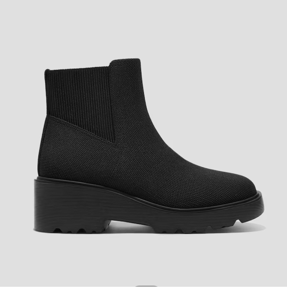 Vivaia Round-Toe Wedge Boots(Everly), size 10.5